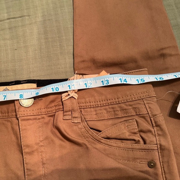 Democracy Women's Skinny Jeans in Brown - Picture 4 of 14